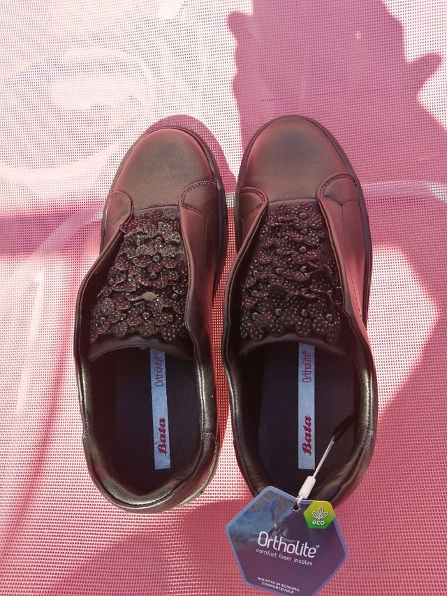 Sneakers BATA col. nero n. 38