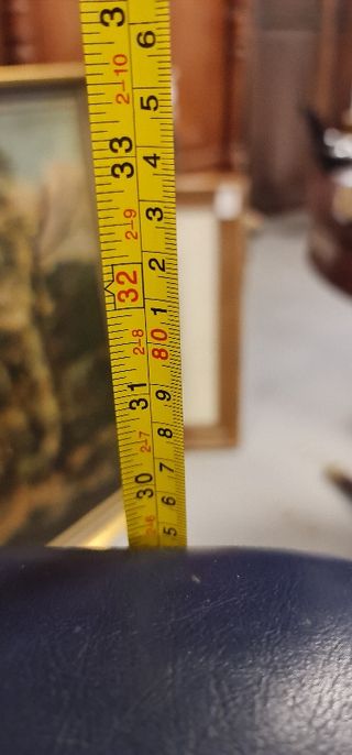 Butaca en escay azul y crema.