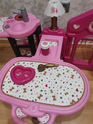 La casa de los bebés. Baby nurse.