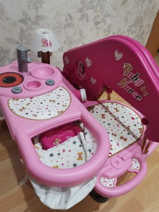 La casa de los bebés. Baby nurse.