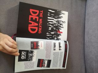 Libro tapa dura los muertos vivientes