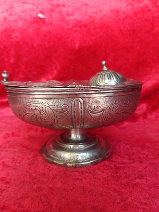 Naveta antigua de plata S. XVII 265gr