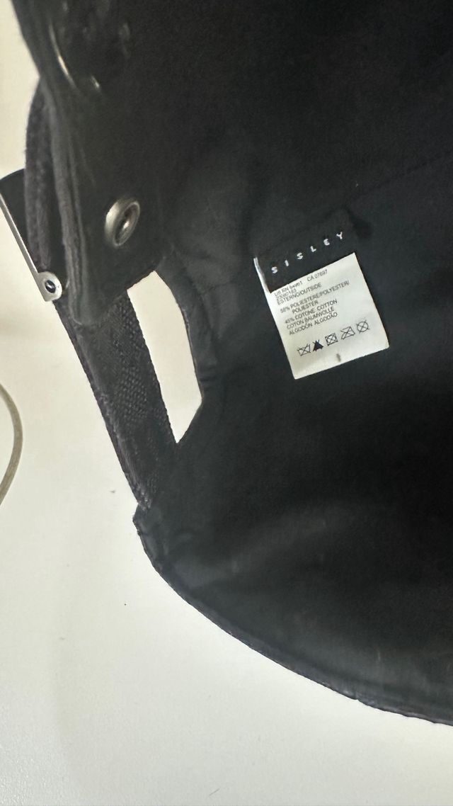 cappello nero SISLEY