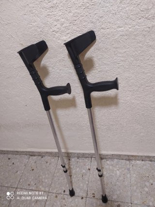 Par de muletas con regulador