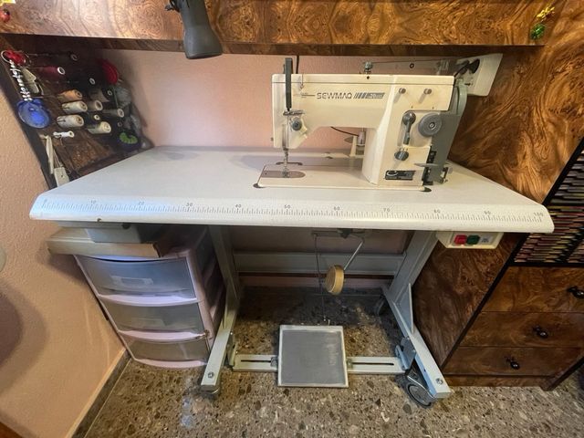 Máquina de Coser Industrial SEWMAQ
