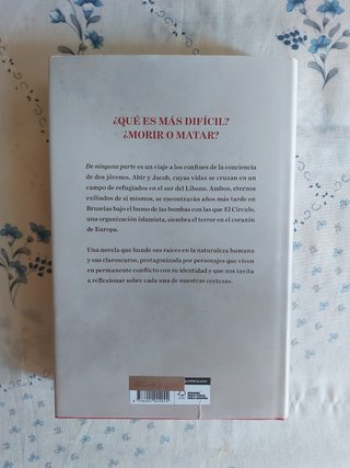 Libro "De ninguna parte"  Julia Navarro