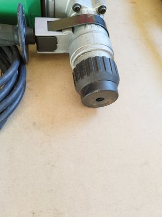 Taladro Hitachi DH25PB