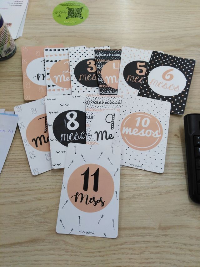 Tarjetas meses bebe