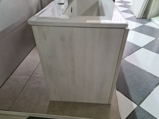 Mobile bagno sospeso