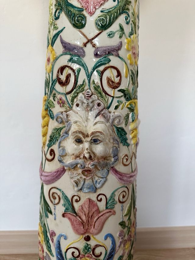 Jarrón antiguo, pieza exclusiva.