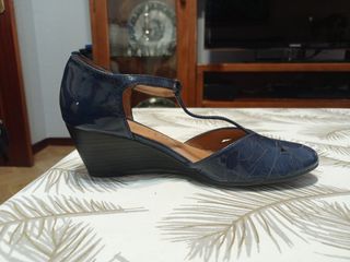 Zapatos cuña Hispanitas