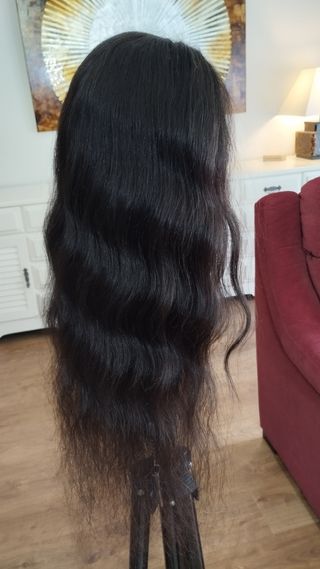 Peluca artesanal de pelo humano.