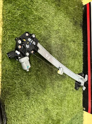 MOLDURA-ELEVALUNAS- piloto HONDA CIVIC 5 FK 2008