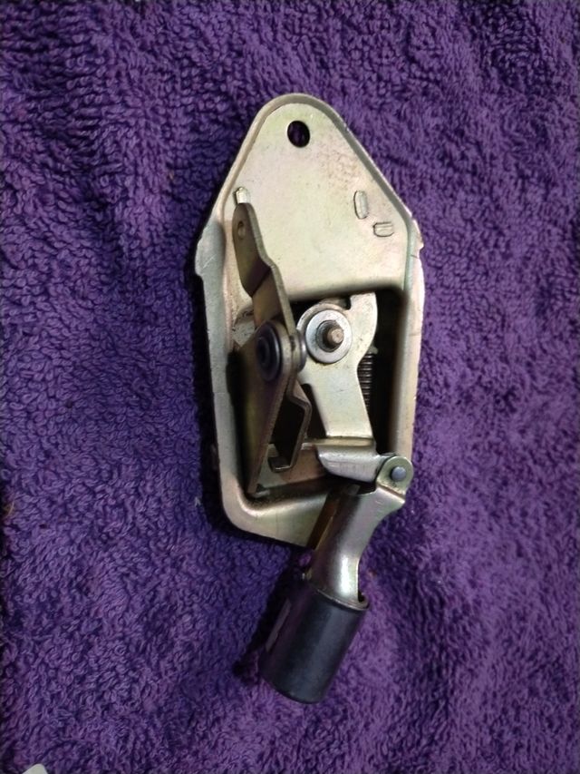 Cerradura trasera derecha renault 6