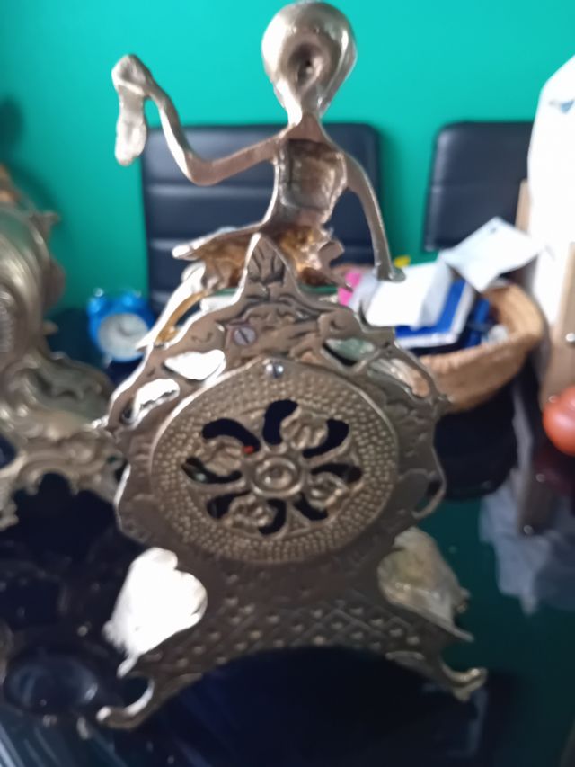 Relojes grandes de bronce funciona 45 cada uno