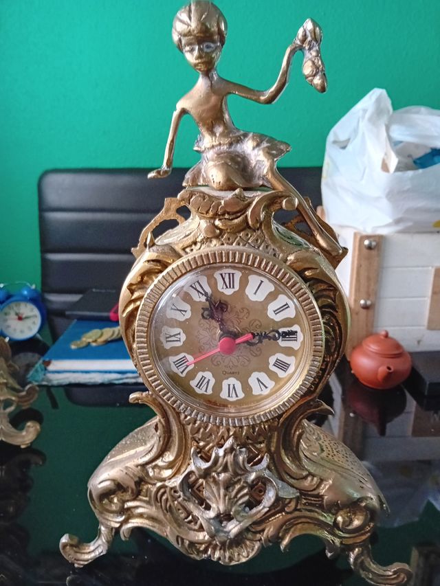 Relojes grandes de bronce funciona 45 cada uno