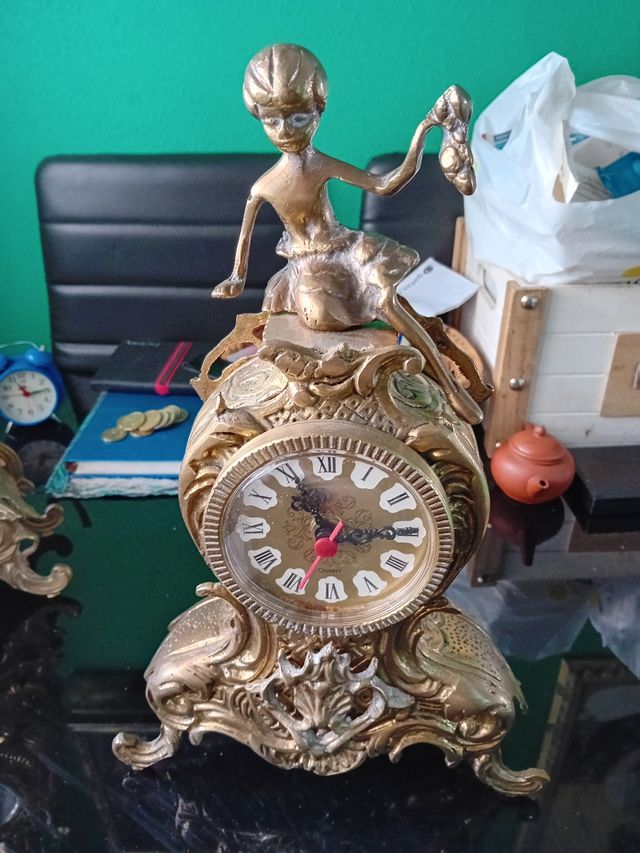 Relojes grandes de bronce funciona 45 cada uno