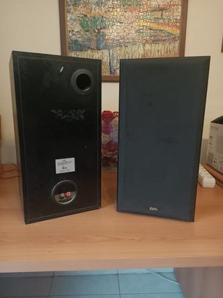 Altavoces de dos clases 30 los Vieta y 20 los peq