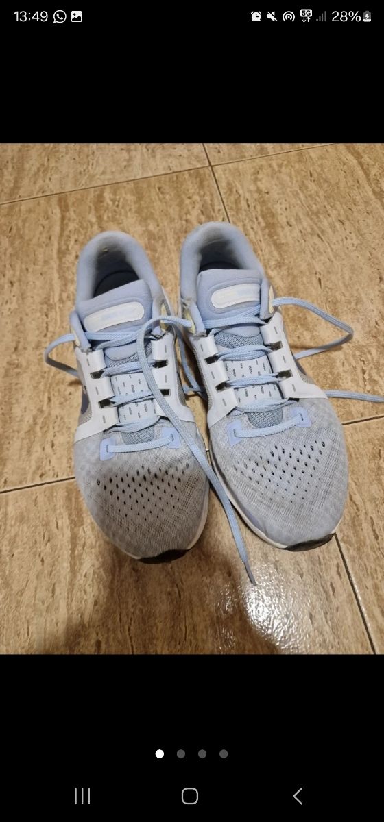 Asics Novasblast y nike