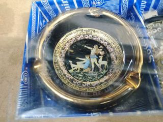 Cenicero y mechero griegos.