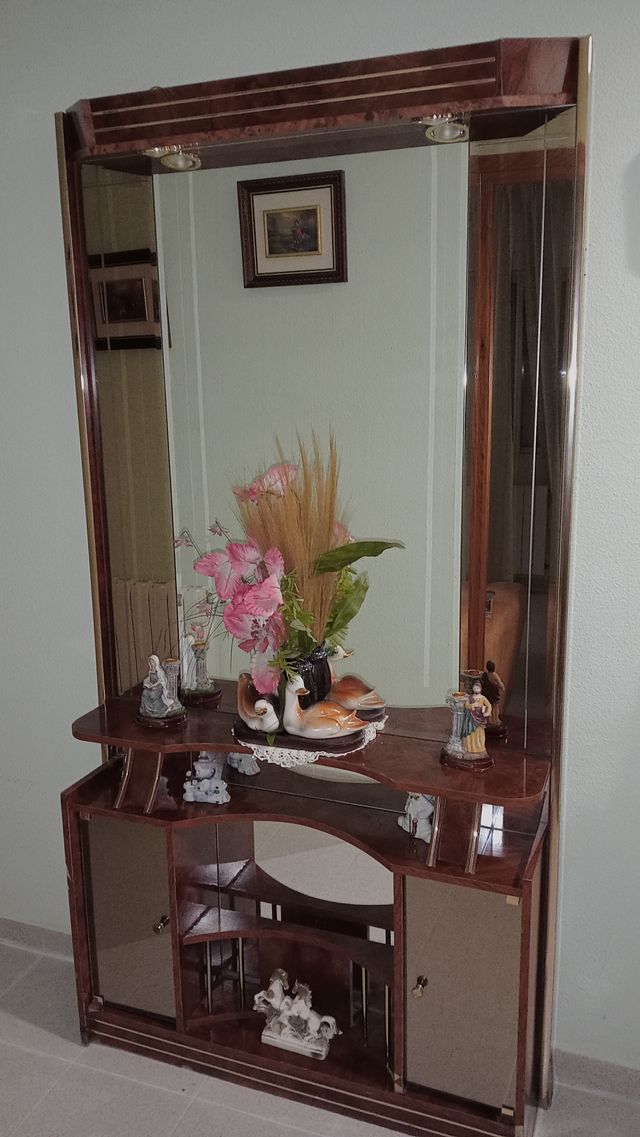 Mueble de entrada con luces ,en buen estado