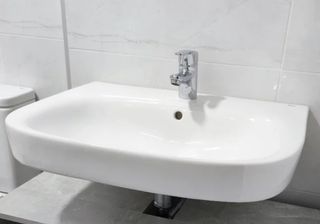 Lavabo de roca suspendido estrenar