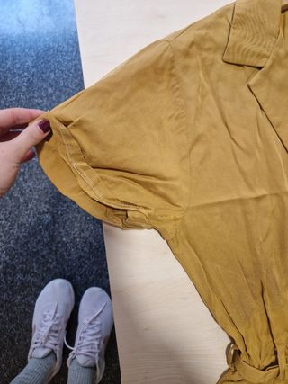 Mono largo color calabaza.