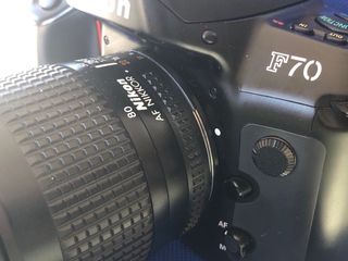 Camara Fotos Nikon F70 (35mm)