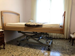 Cama articulada eléctrica