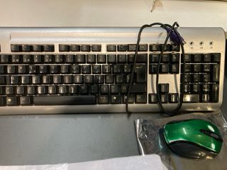 TECLADO DE ORDENADOR