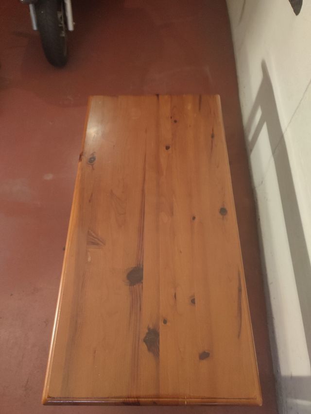 Mesa de madera rustica