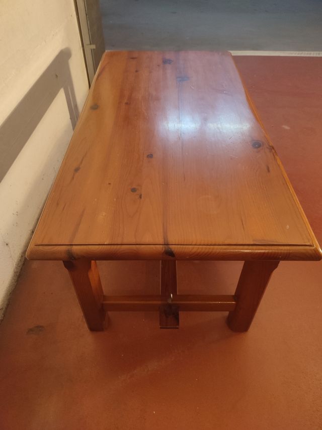 Mesa de madera rustica