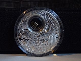 Moneda de Plata. 1 Oz de Plata 0.925. Goldfish.