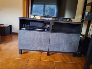 Mueble Besta TV con cristal