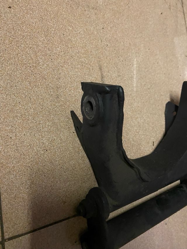 soporte motor honda sh 300