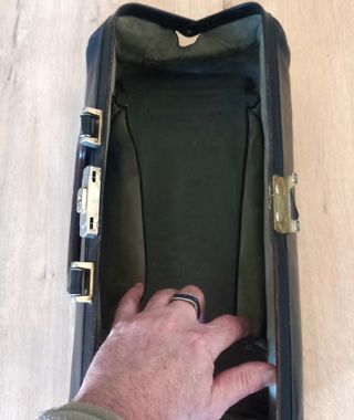 MALETIN MEDICO ANTIGUO