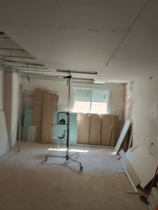 Yesero y Pladur escayolas molduras pintura