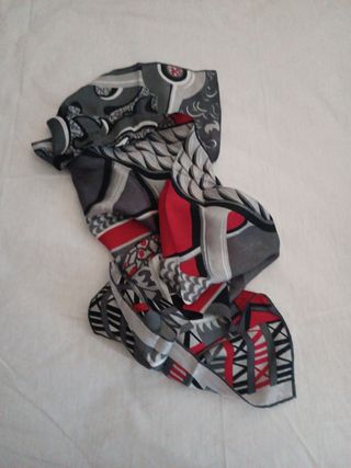 Pañuelo Pierre Balmain