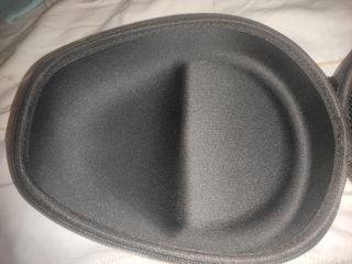 Funda rigida auriculares Sony WH-1000XM4. Nueva.