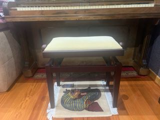 Piano de pared marca Sinfonic