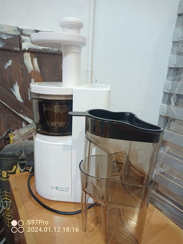 Greenzyme licuadora cold press