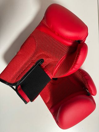 GUANTES DE BOXEO.