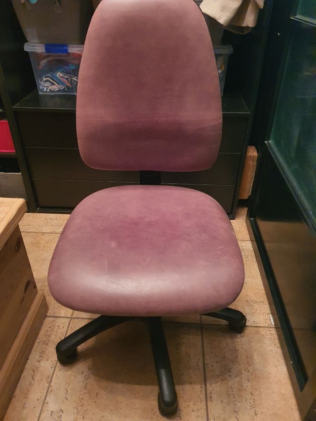 Silla ordenador restaurada