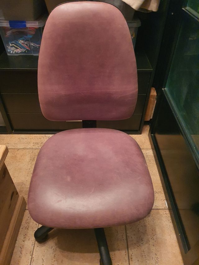 Silla ordenador restaurada