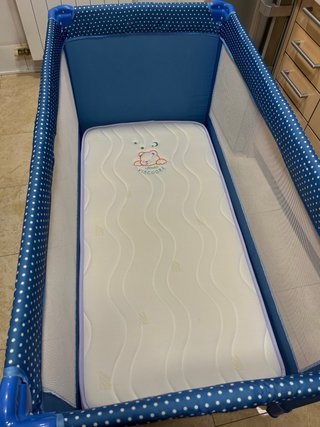 Colchon cuna 120x60 cm a estrenar en Burgos