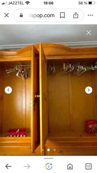 Armario de  madera maciza ,de pino