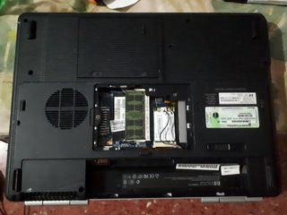 COMPAQ PORTÁTIL V5000   ORDENADOR