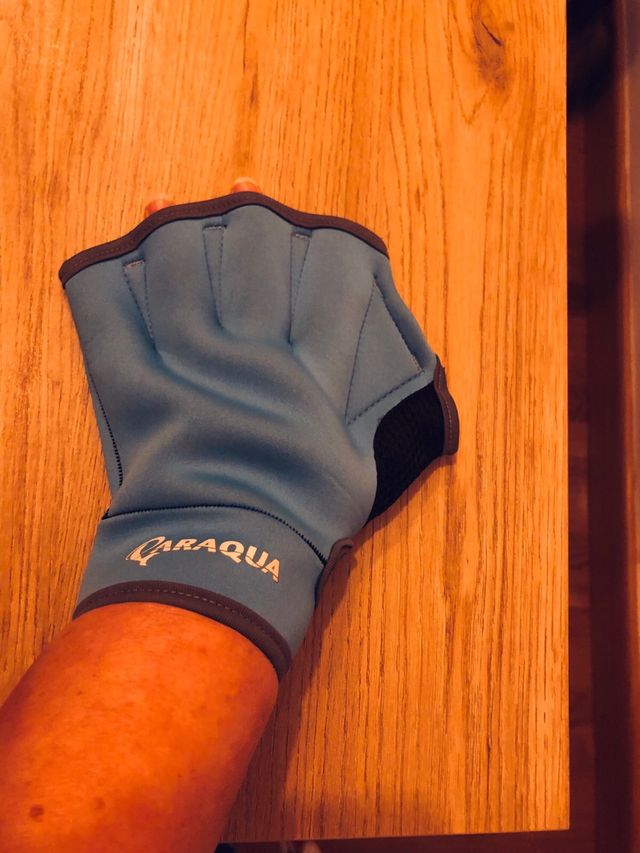 guantes de natacion para adultos