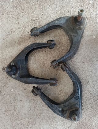 Trapecio suspensión Seat 124