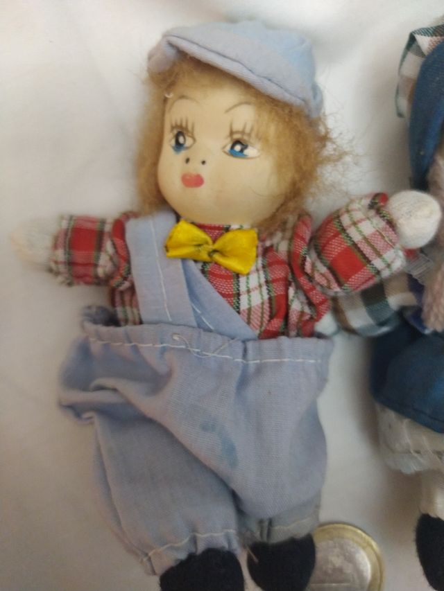 Muñecos de porcelana